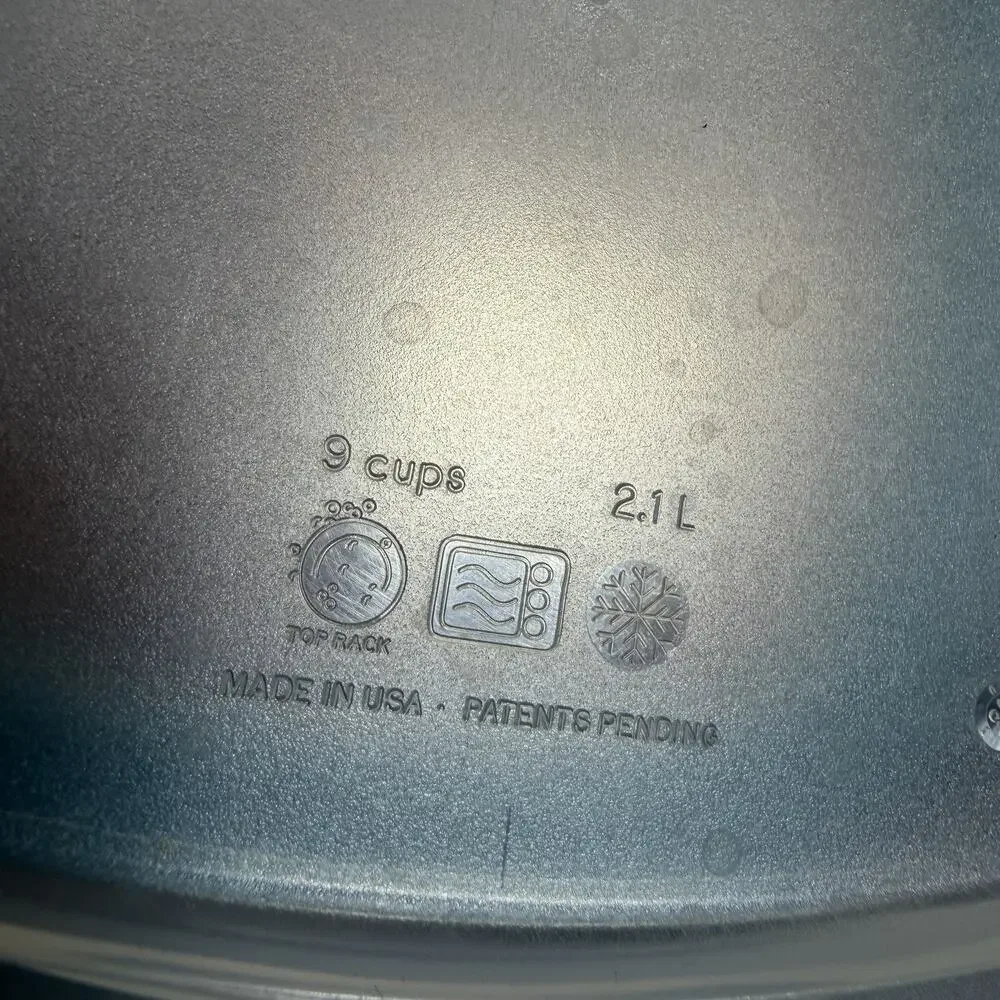 Rubbermaid 7J68 Premier 9 CUP Square Bowl Container Blue Easy View Lid